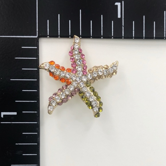 Starfish Rhinestone Pave Bling Post Stud Earrings - Picture 3 of 3